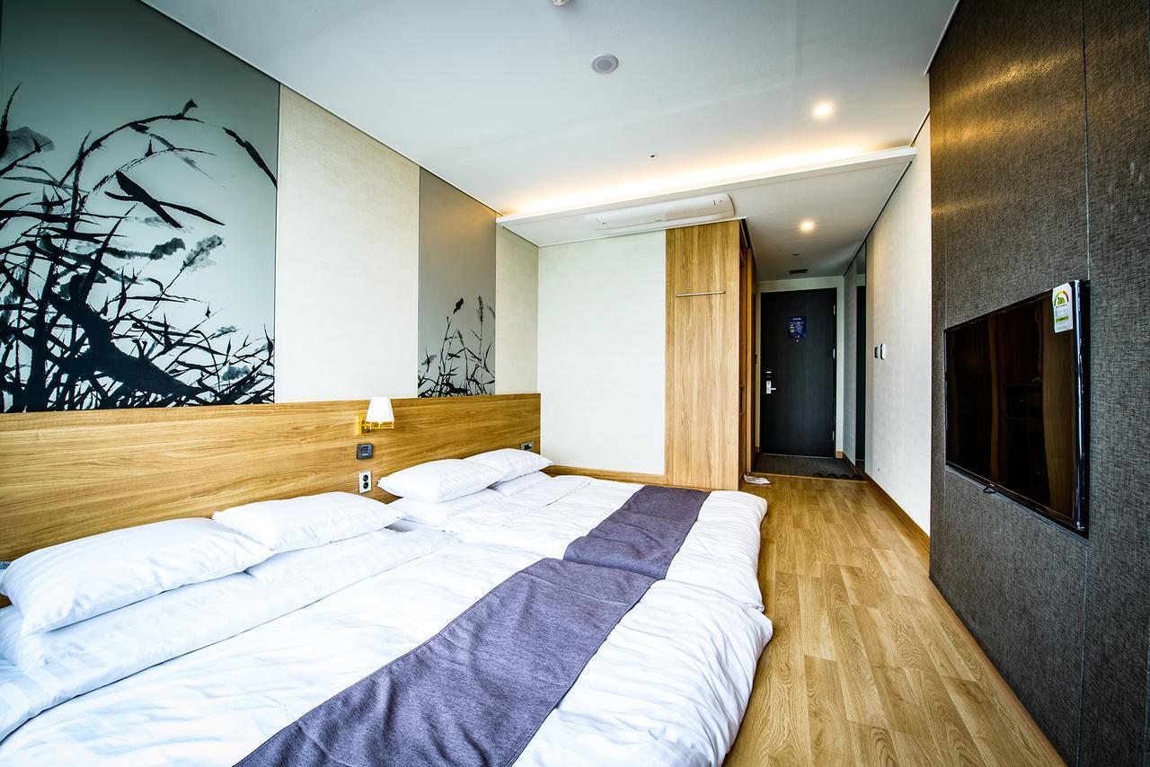 Utop Ubless Hotel Jeju Extérieur photo